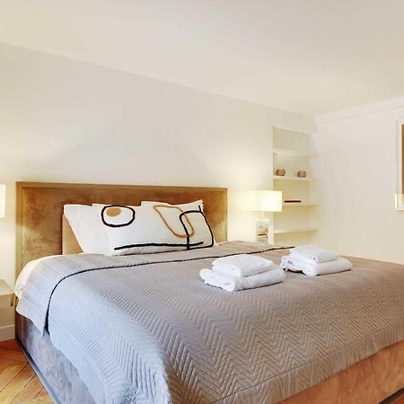 Elegant Apartment - 2Bd-6P - Avenue Montaigne Paris Luaran gambar