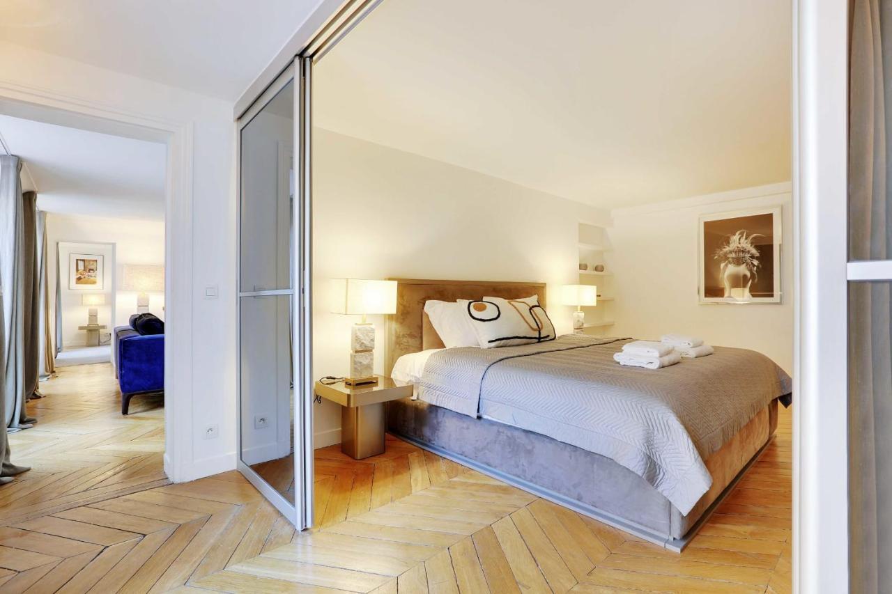 Elegant Apartment - 2Bd-6P - Avenue Montaigne Paris Luaran gambar