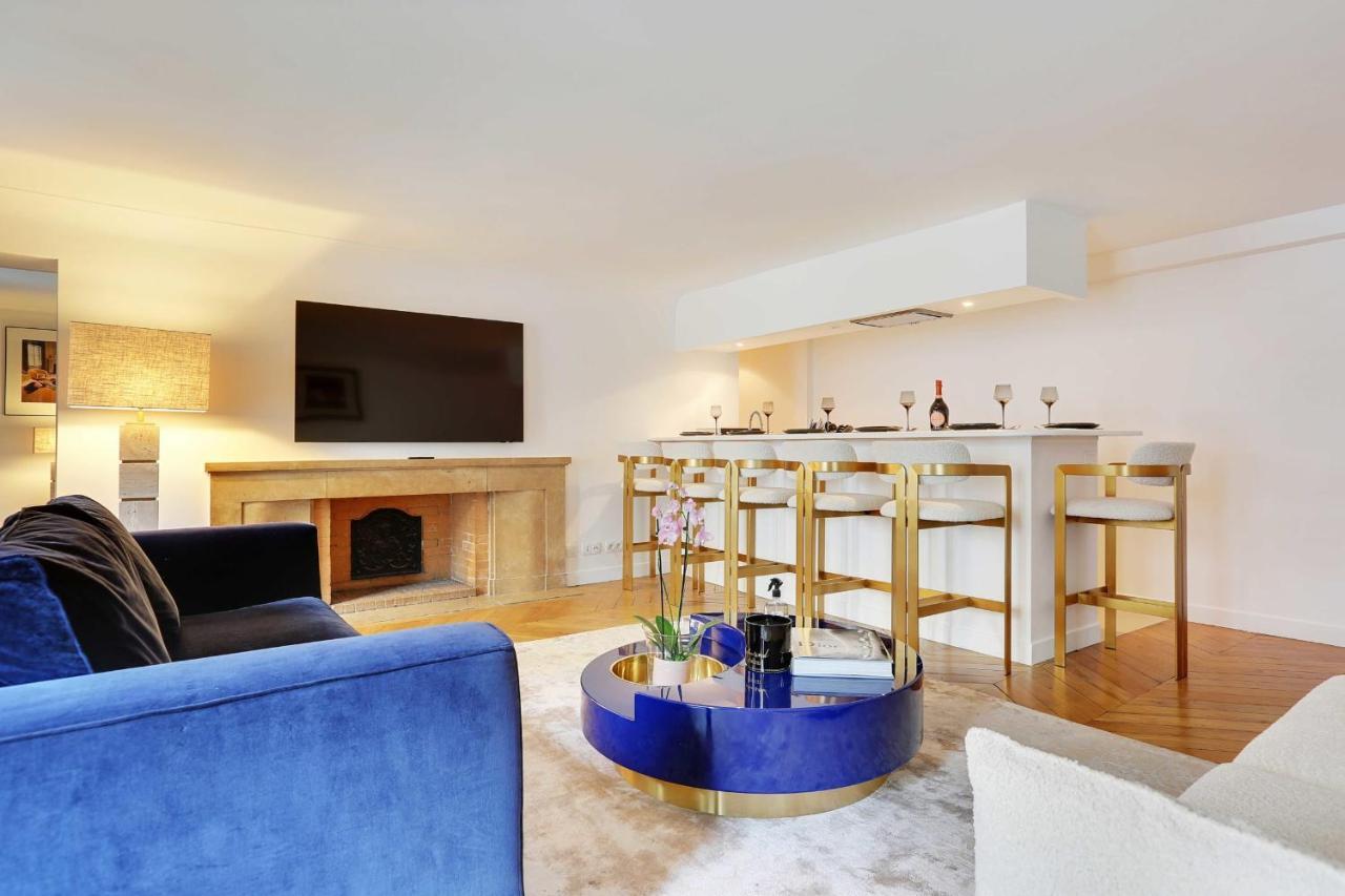 Elegant Apartment - 2Bd-6P - Avenue Montaigne Paris Luaran gambar