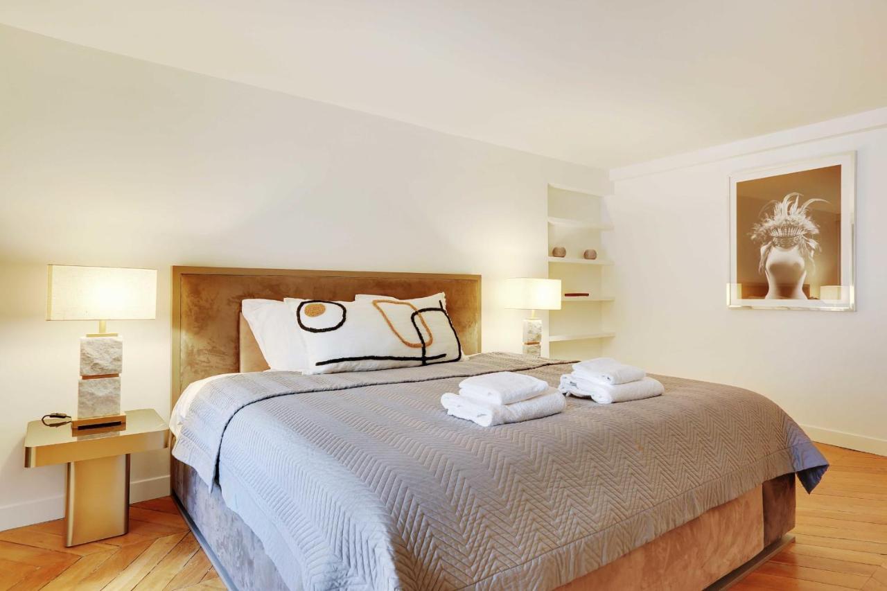 Elegant Apartment - 2Bd-6P - Avenue Montaigne Paris Luaran gambar