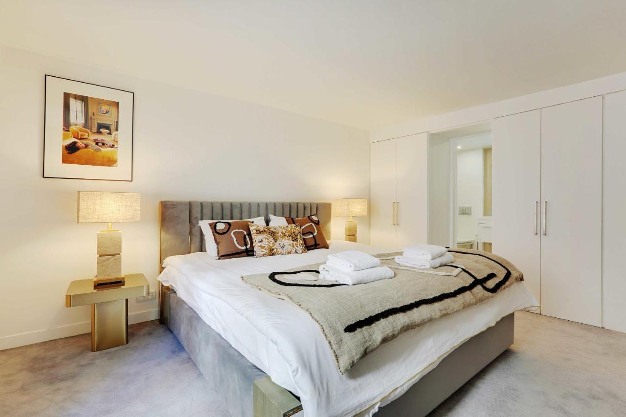 Elegant Apartment - 2Bd-6P - Avenue Montaigne Paris Luaran gambar